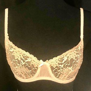 Fredericks of Hollywood Nude Lace Underwire Bra Unlined